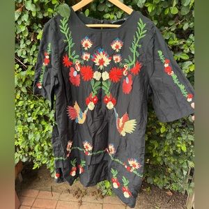 Zara embroidered navy blue minidress tunic • Mexican huipil style • size large